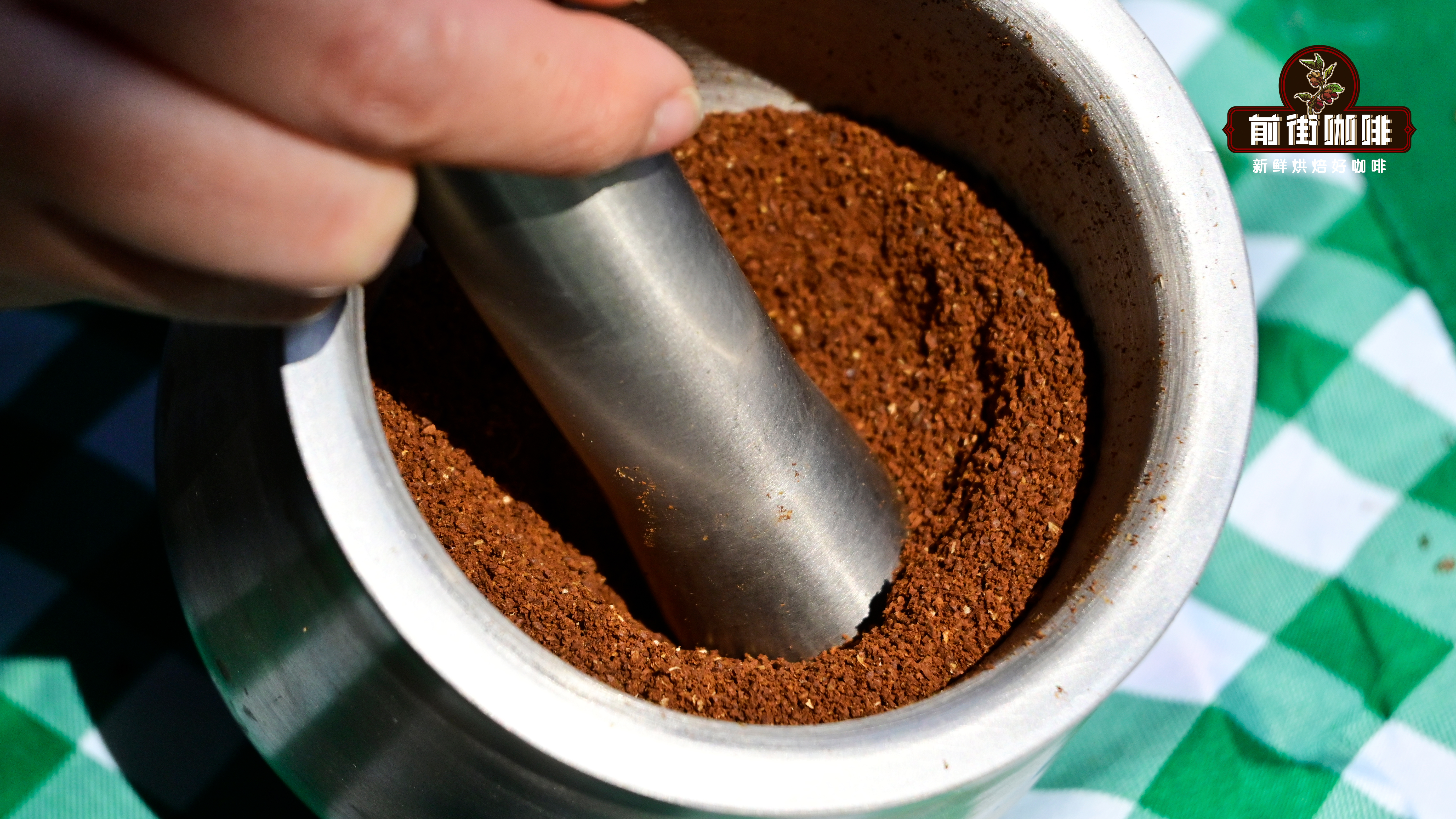 How to Grind Coffee Beans Without a Grinder? Can You Brew Coffee After Grinding?