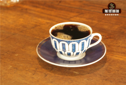 How to Brew Indonesian PWN Golden Mandheling Coffee Beans to Perfection: Pour-Over Method with Grinding Degree and Water Temperature Parameters