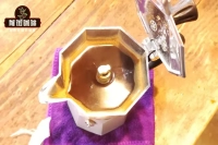 Moka Pot: High Heat vs Low Heat - Italian Moka Pot Coffee Brewing Timing and Heat Control Techniques