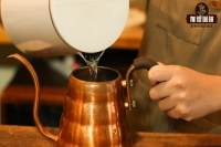 Pour-Over Coffee Kettle Recommendations? What Size Capacity is Best for a Pour-Over Coffee Kettle? Can Pour-Over Coffee Kettles Be Heated?