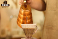 What Impact Do Different Pour Heights Have on Pour-Over Coffee? Essential Details to Note During Brewing!