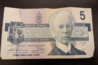 Coffee Shop Rejects Cash, Central Bank Responds: It's Reasonable