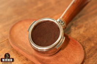 Is there a hole in your espresso puck? Is it channeling? What exactly is espresso channeling?