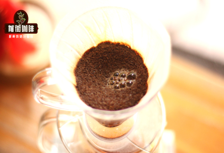 Why does hand-drip coffee bloom like a hamburger that rises and then collapses? Is this normal?