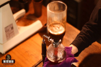 Coffee Basics: Which Coffee is Best for Siphon Coffee Makers?