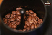 What is the Optimal Bean Aging Period for Freshly Roasted Coffee Beans for Pour-Over and Espresso?