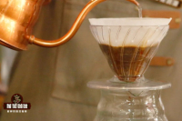 What's the Difference Between Coffee-to-Water Ratio and Coffee-to-Liquid Ratio?