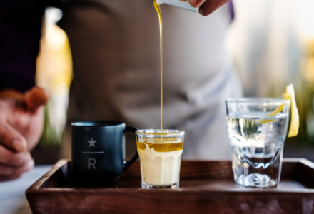 Starbucks Olive Oil Coffee Is Not Bulletproof Coffee! Nutritionists Do Not Recommend Ordinary People Drinking Extra Virgin Olive Oil Directly