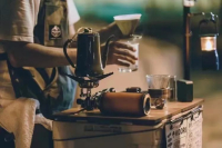 As the Street Stall Economy Boom Fades, Is Running a Mobile Coffee Cart Still Profitable?