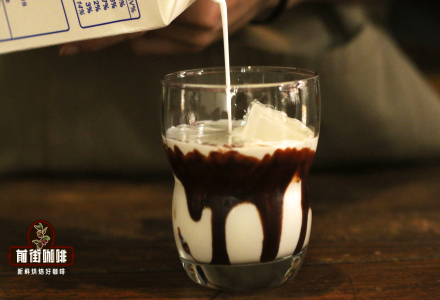 How to Make Hot Mocha Coffee and Iced Mocha Coffee | Using Espresso Machines for Mocha Coffee