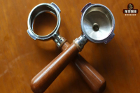 Differences Between Bottomed and Bottomless Portafilters for Espresso Machines | Analysis of Bottomless Portafilters' Functions, Pros and Cons