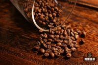 Why do Ethiopian coffee beans vary in size? What are the characteristics of Ethiopian coffee? What coffee variety are native heirlooms?