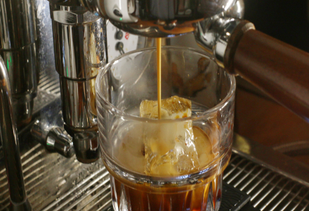 Is Full Ice Americano Delicious? How to Make a Water-Free Iced Americano