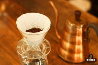 Should You Pre-wet Filter Paper Before Brewing Coffee? What Are the Benefits of Wet Filter Paper and How Does It Affect Extraction?