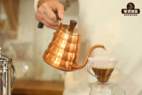 Pour-Over Coffee Three-Stage Pour Method: Water Amount & Timing Reference for Each Stage