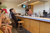 Lee Hyori's Coffee Shop Success Sparks Controversy?! Nearby Coffee Businesses Unite in Protest!