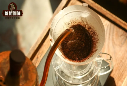 Should Pour-Over Coffee Blooming Time Be Counted from the Start or End of Water Pouring? Is Blooming Considered a Separate Phase in Coffee Brewing?