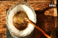 Pour-Over Coffee Watering Techniques! Drip Coffee Pouring Tips and Methods! How to Add Water to Coffee?