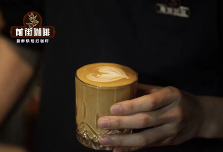 The Correct Way to Drink Starbucks Flat White: Does It Have Milk Foam? Which Tastes Better: Flat White or Latte?