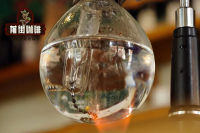 What's the difference between siphon coffee and pour-over coffee?