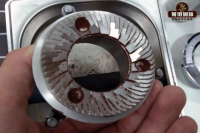 How to Maintain Your Coffee Grinder: Cleaning Frequency for Manual and Electric Grinders and Burr Cleaning Guide