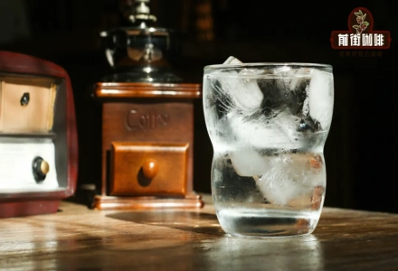 Why is Espresso Served with Ice Water? How Does Ice Water Cleanse the Palate? How to Enhance Coffee Flavor Perception?