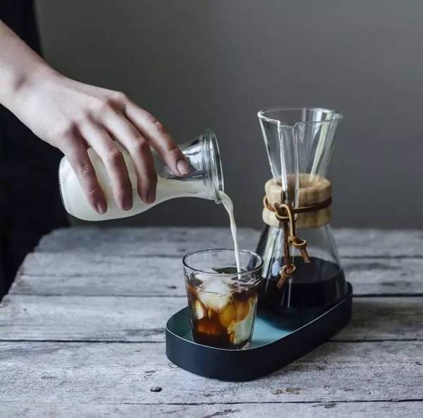 Pour-over Mandheling coffee brewing setup