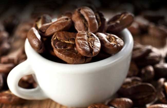 What Flavors Pair Best with Kenyan Coffee Beans, Kenyan Coffee Flavor Characteristics Description