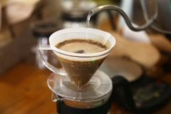 Basic Knowledge of Pour-Over Coffee for Beginners • Flavor Characteristics of Classic Pour-Over Coffee • How to Make Specialty Pour-Over Coffee at Home