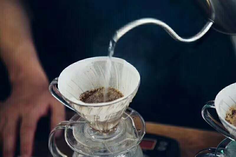 Pour-over brewing setup