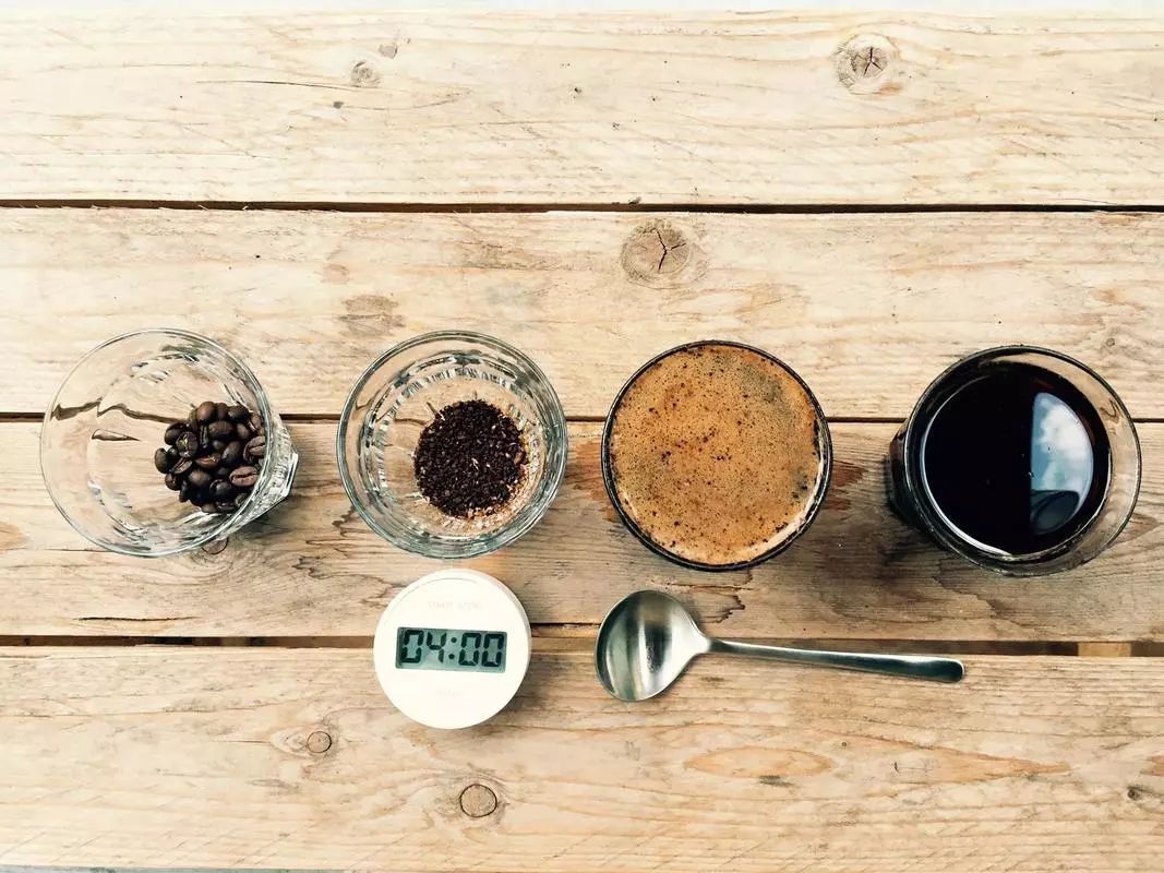 Coffee flavor wheel and aroma classification