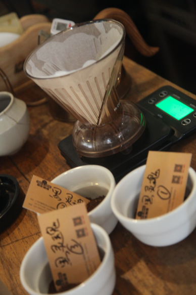 Analysis of first crack timing