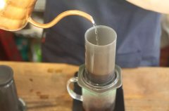 What Should Be the Grind Size for AeroPress Standard Brewing Method? Introduction to AeroPress Coffee Extraction Techniques