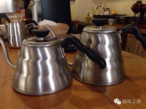 Different types of pour-over kettles