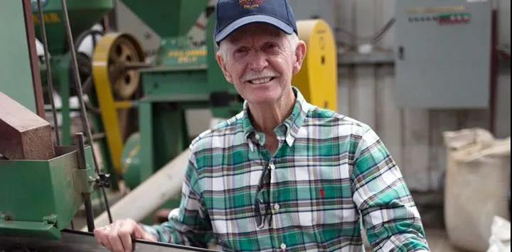 Comparison of Geisha Coffee Beans from Janson Estate and Hacienda La Esmeralda in Boquete, Panama