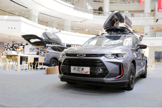 Chevrolet's mobile coffee shop installation