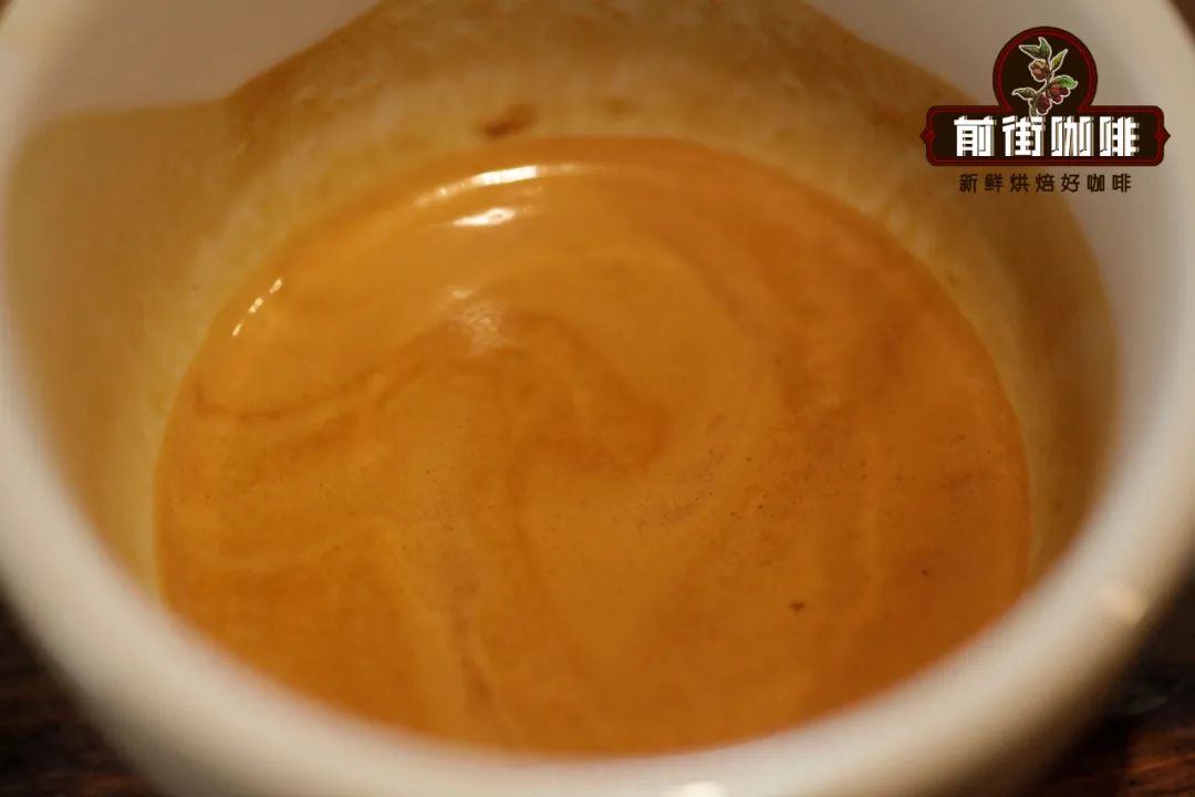 Milk foam texture demonstration