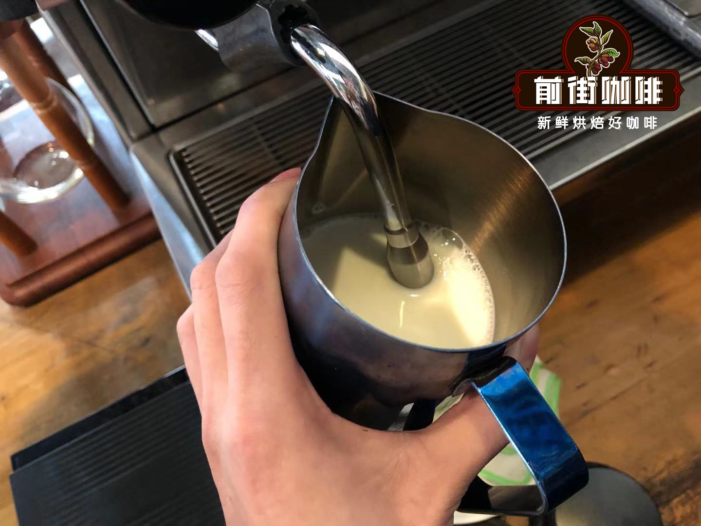 Key Tips for Frothing Milk: Espresso Machine Milk Frothing Methods & How to Make Perfect Espresso Coffee