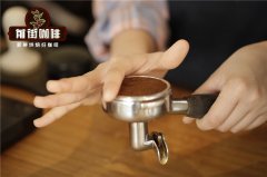 What are the methods for espresso coffee distribution? What's the difference between hand distribution and using a distribution tool?