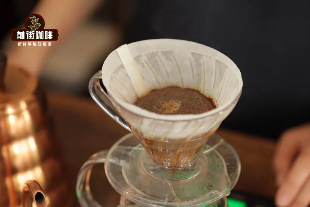 Carbon dioxide bubbles forming during coffee blooming