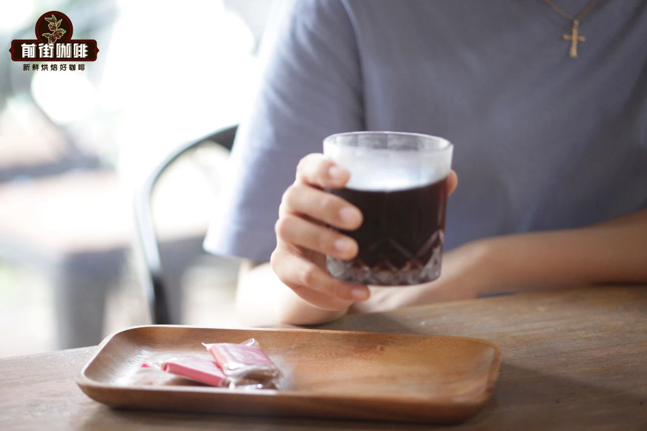 Coffee tasting with flavor notes