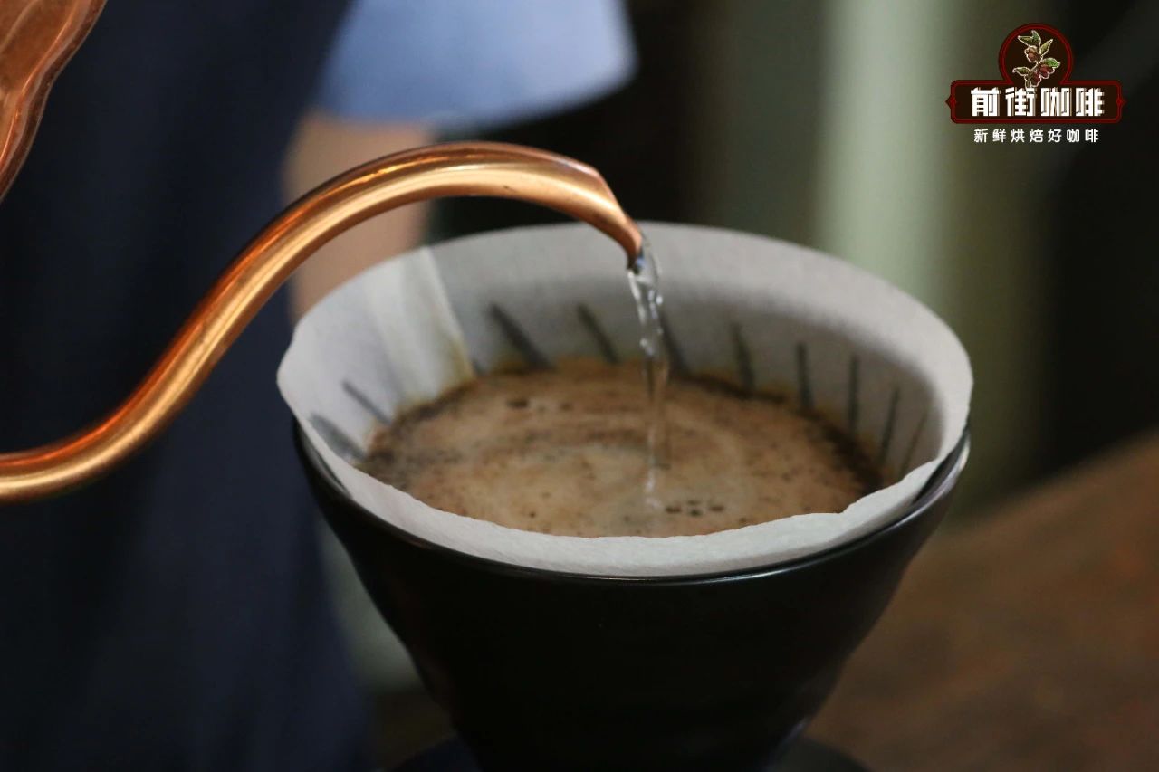 Pouring technique demonstration