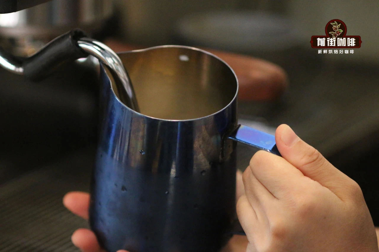 Properly frothed milk foam texture