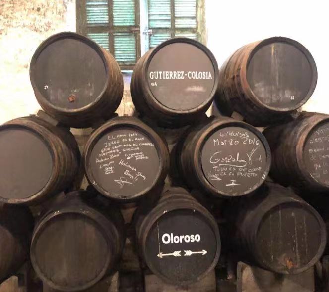 Sherry barrel aging process